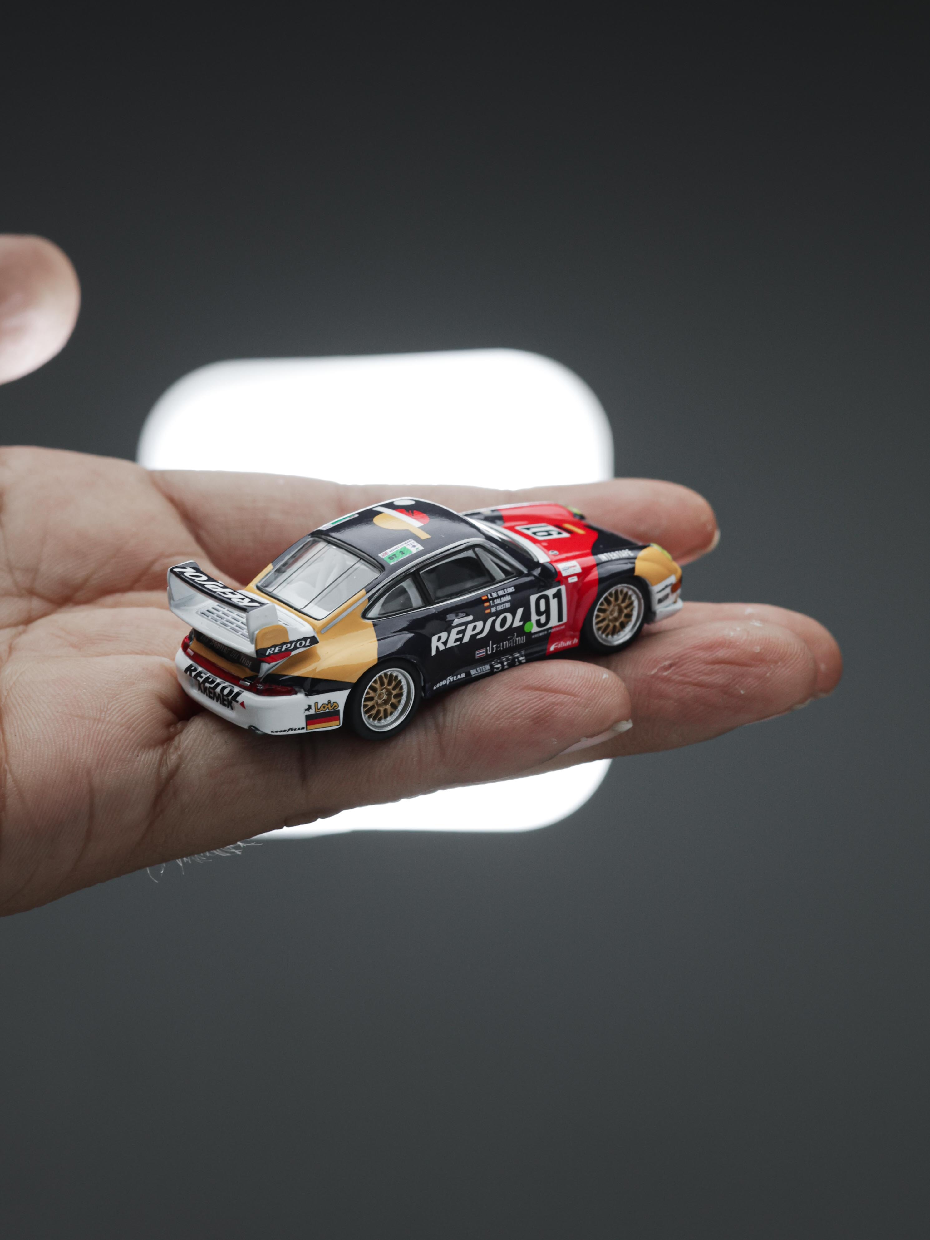 TARMAC WORKS 1:64 Porsche 911 GT2 24h LEMANS 1995 #91 T64S-004-REP