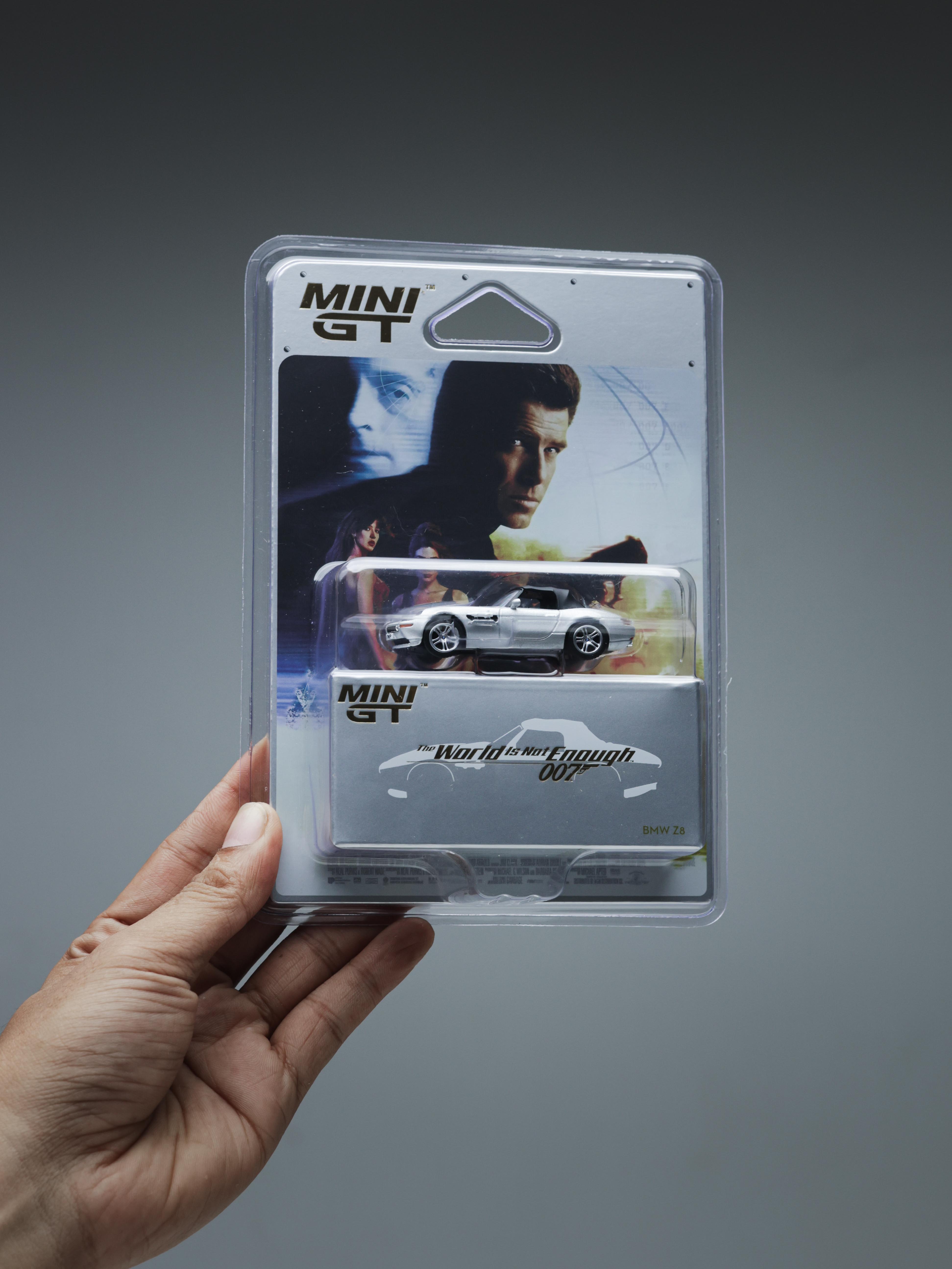 MINIGT 1/64 BMW Z8 "The World Is Not Enough" / English Blister Packaging