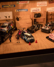 WOOD GARAGE FOR 1/64 WITH LIGHTING