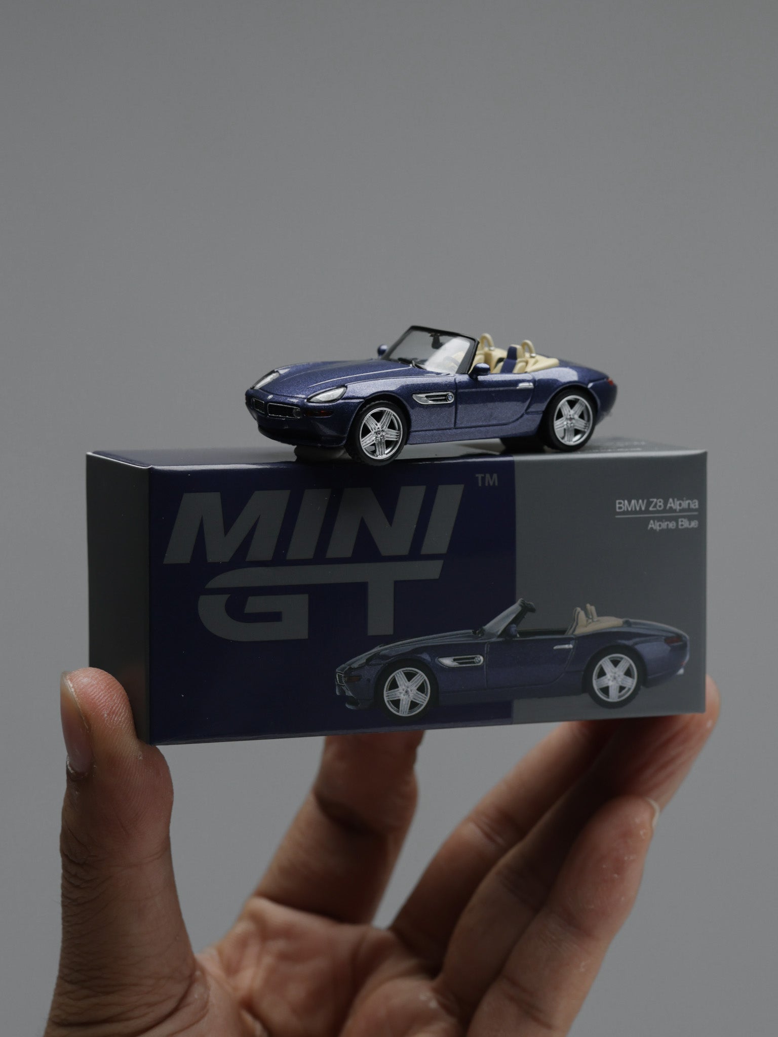 Mini GT 1/64 BMW Z8 Alpina Alpine Blue