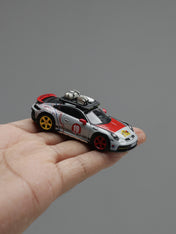MINI GT: 1/64 Porsche 911 Dakar "Uncle Rally" LHD