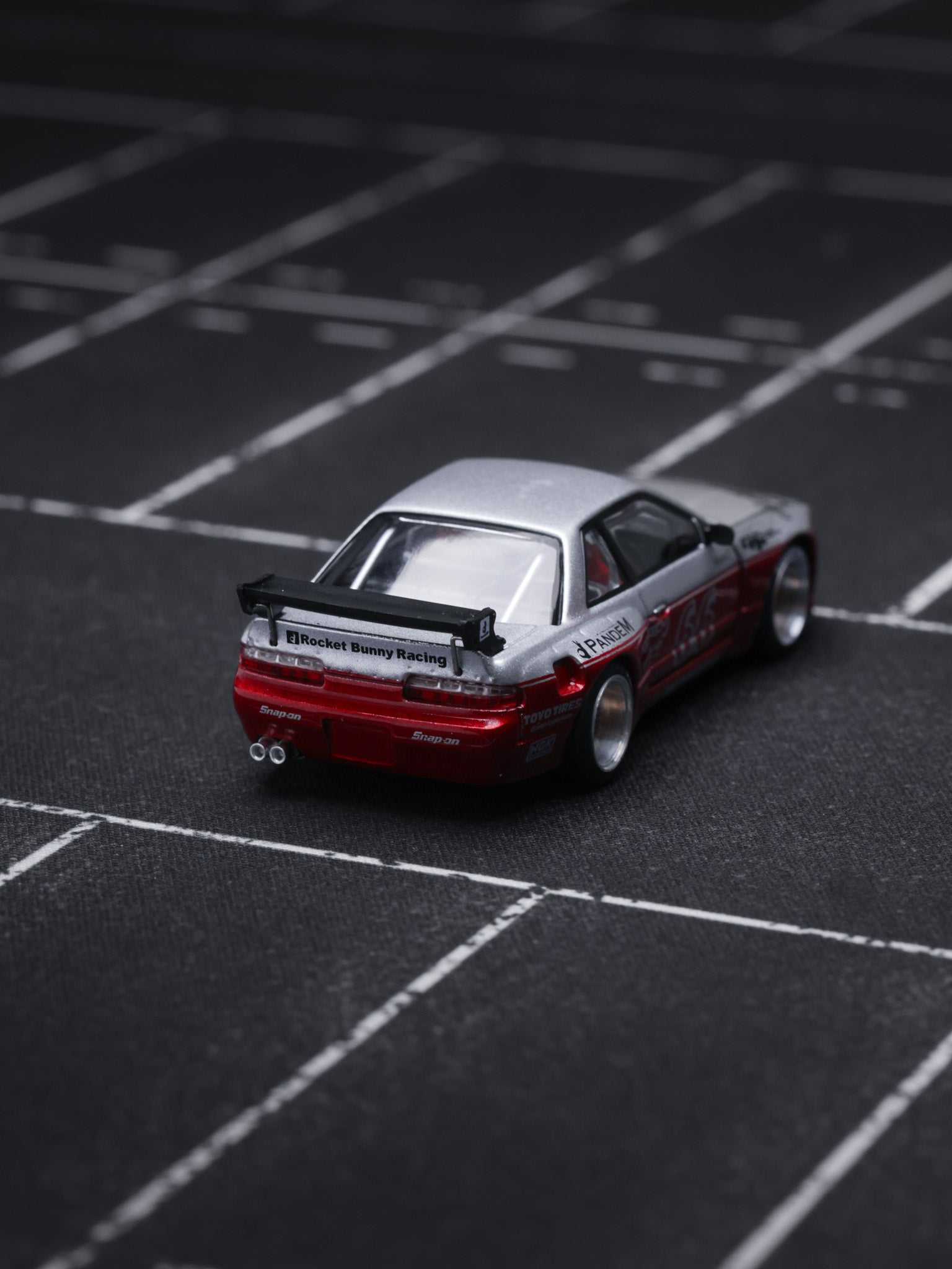 POP RACE 1:64 PANDEM SILVIA S13 – MOONTECH RED