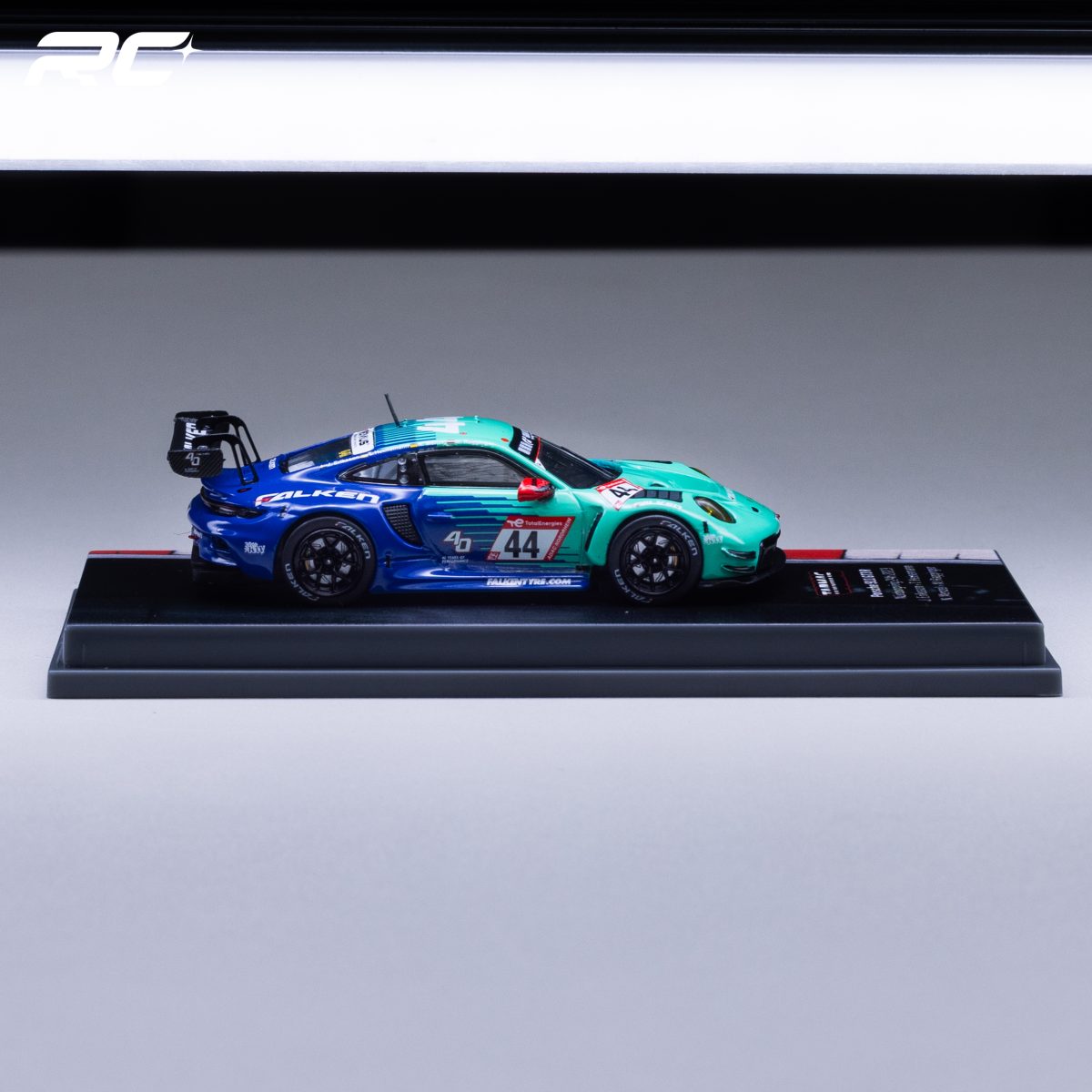 1:64 2023 NÜRBURGRING 24H — #44 FALKEN PORSCHE 911 GT3 R — TARMAC WORKS