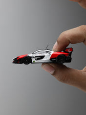 LCD 1:64 Mclaren Senna GTR Marlboro