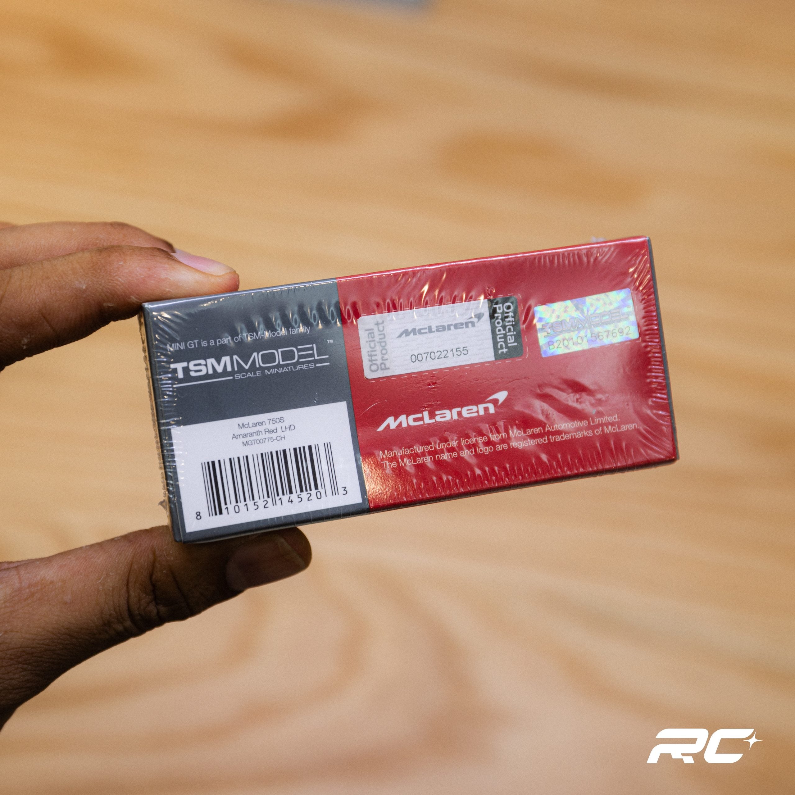 McLaren 750S Amaranth Red