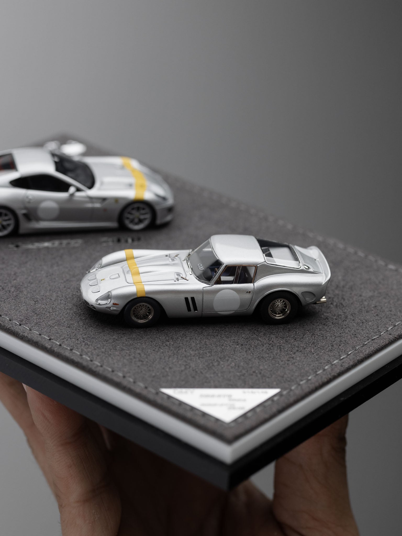 DMY 1/64 Ferrari 250 GTO & 599 GTO Double Set (Sliver / White) (Limited 149pcs)