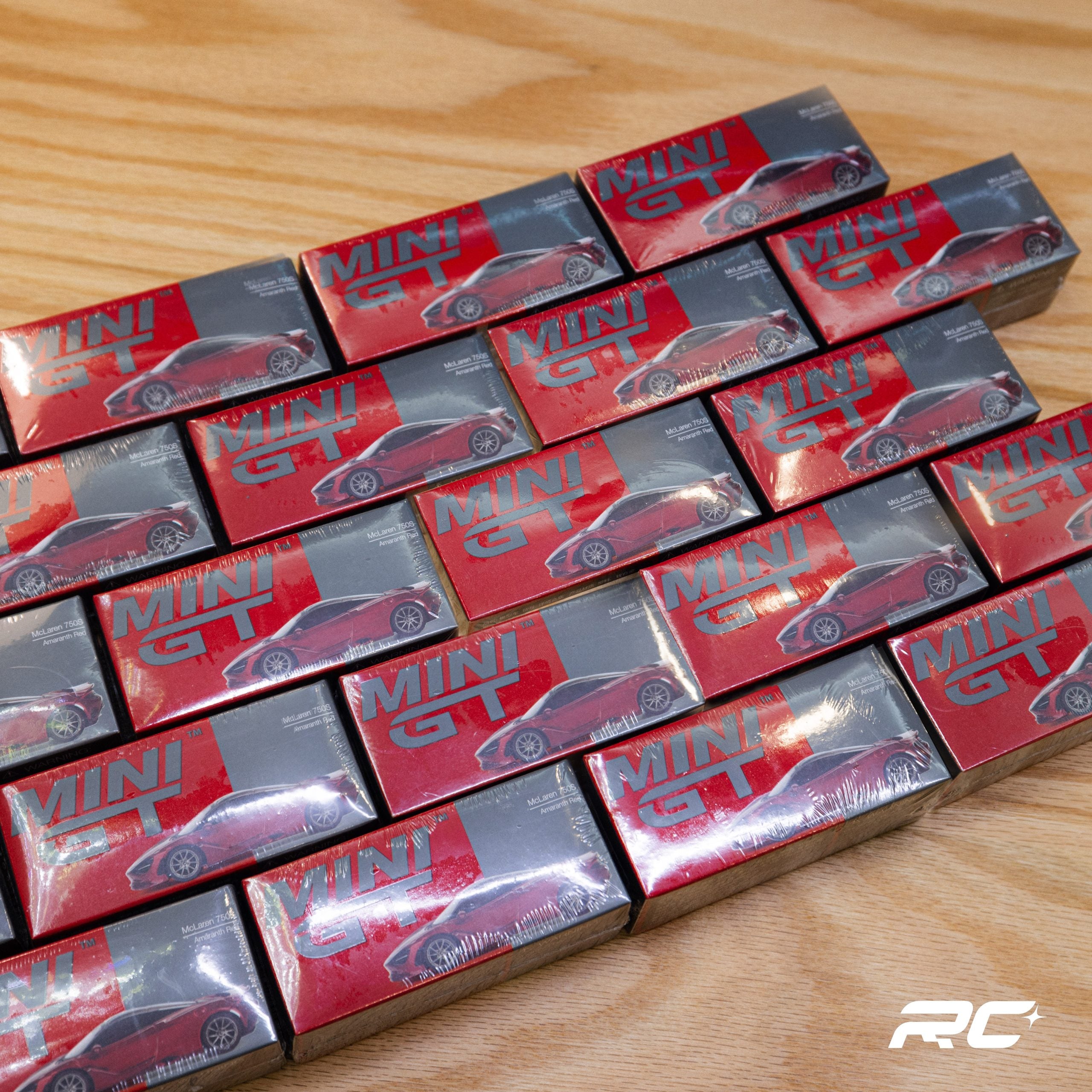 McLaren 750S Amaranth Red