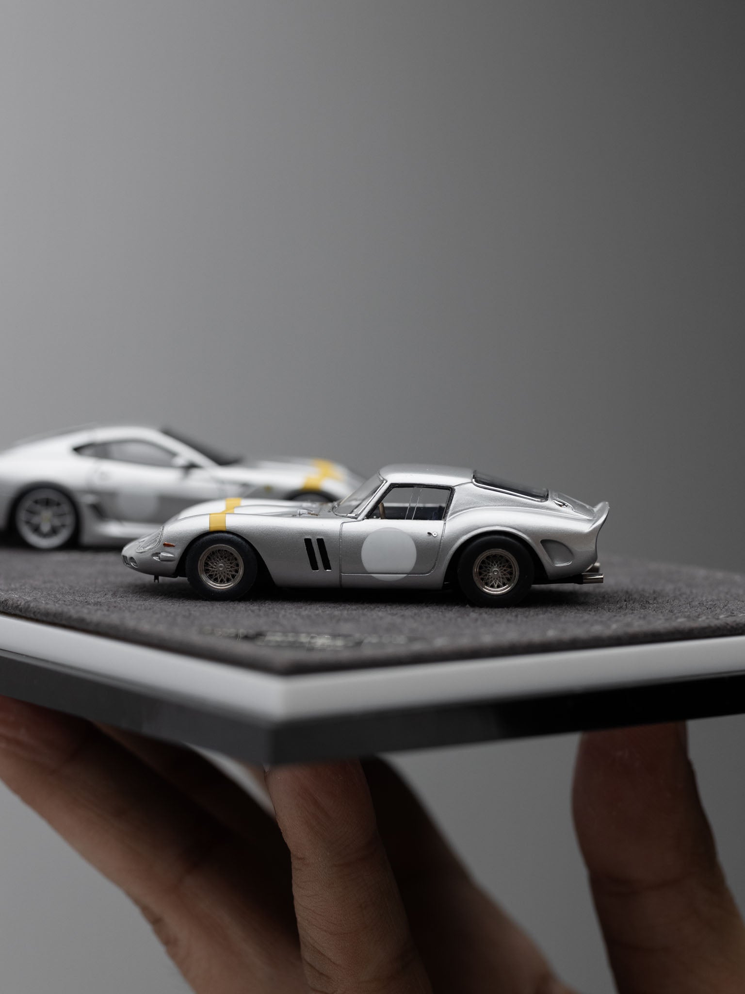 DMY 1/64 Ferrari 250 GTO & 599 GTO Double Set (Sliver / White) (Limited 149pcs)