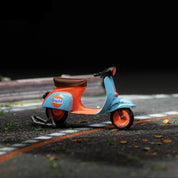 MOREART 1:64 GULF OIL SCOOTER ACTION FIGURE SET