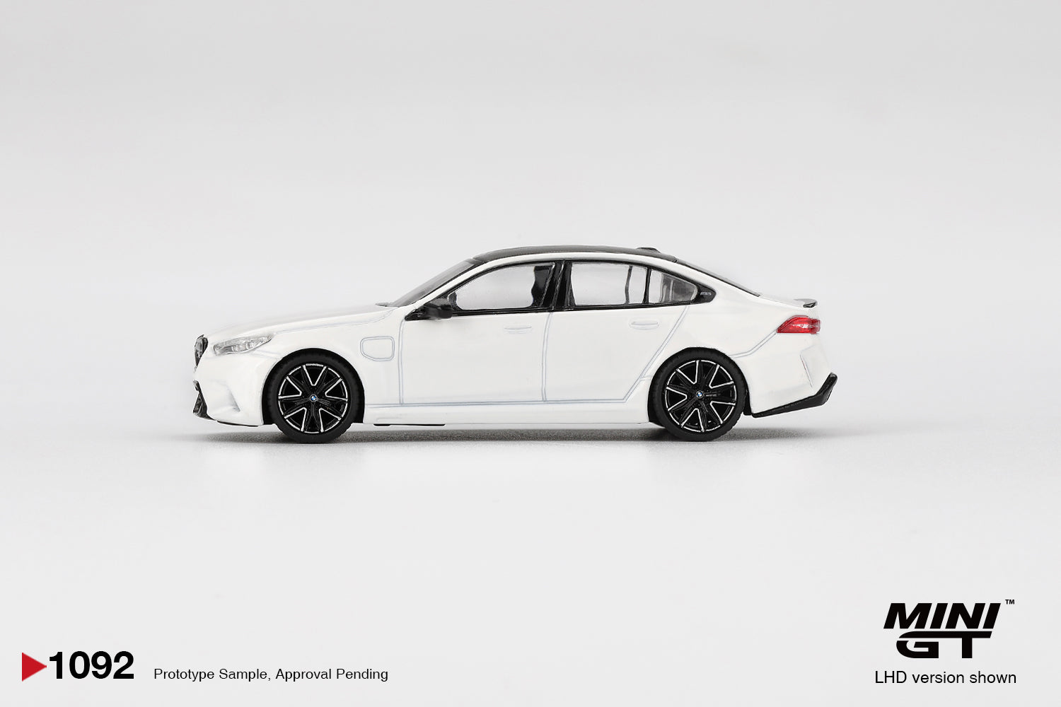 MINIGT - 1/64 BMW M5 Alpine White