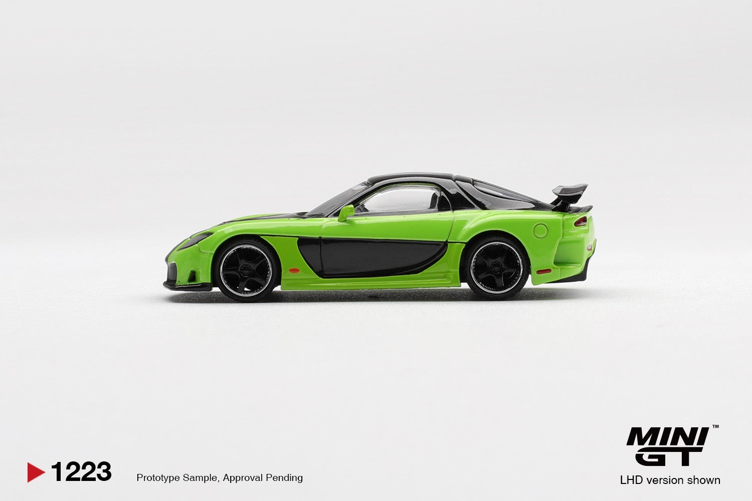 MINIGT 1/64 Mazda RX-7 VeilSide Fortune7 Green