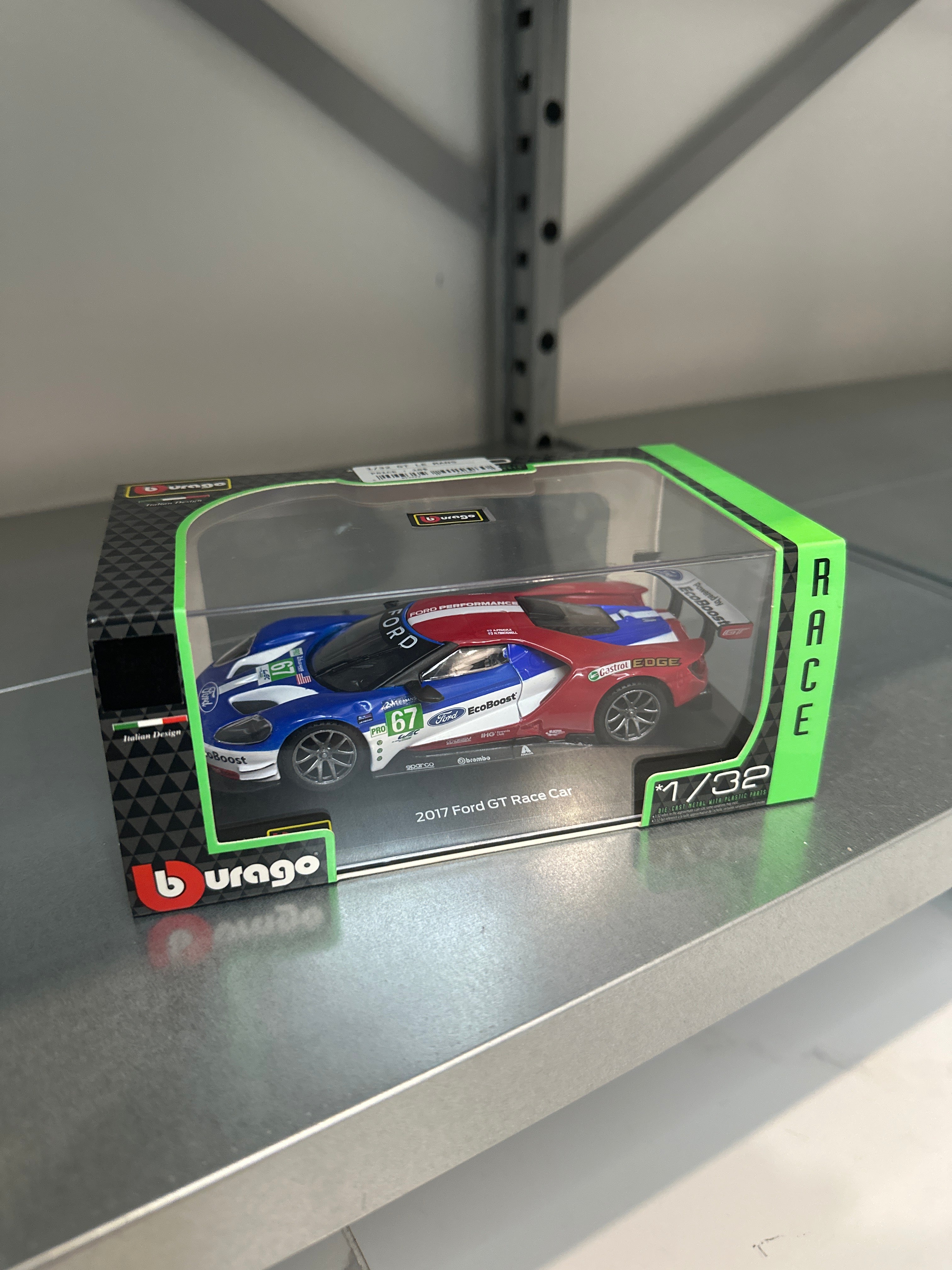 Burago 1/32 2017 Ford GT Race Car