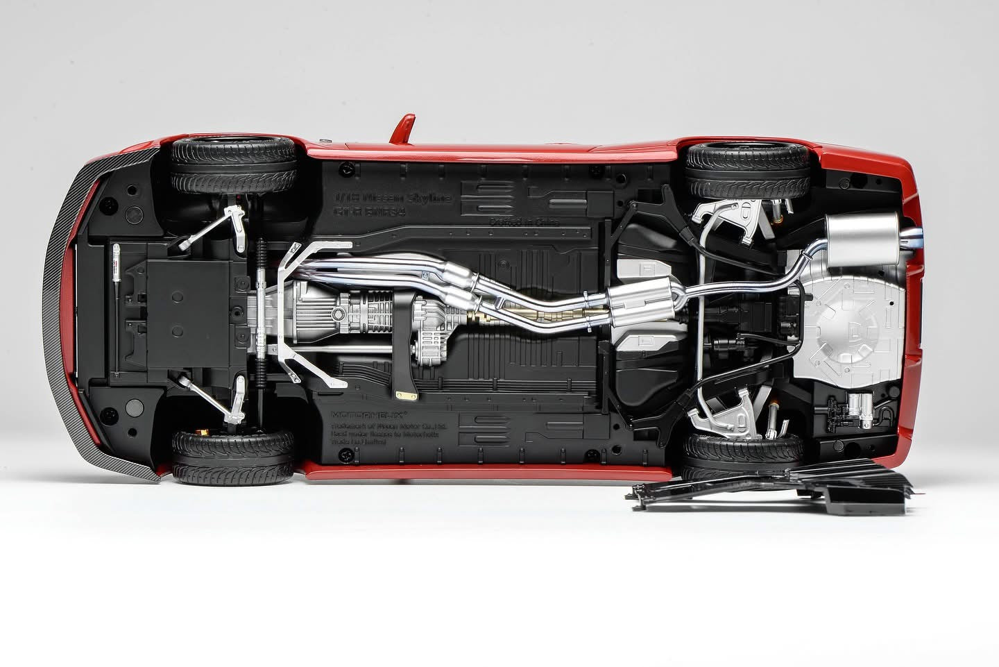 MOTORHELIX 1/18 diecast Nissan Skyline GT-R (R34) CUSTOMIZED VERSION