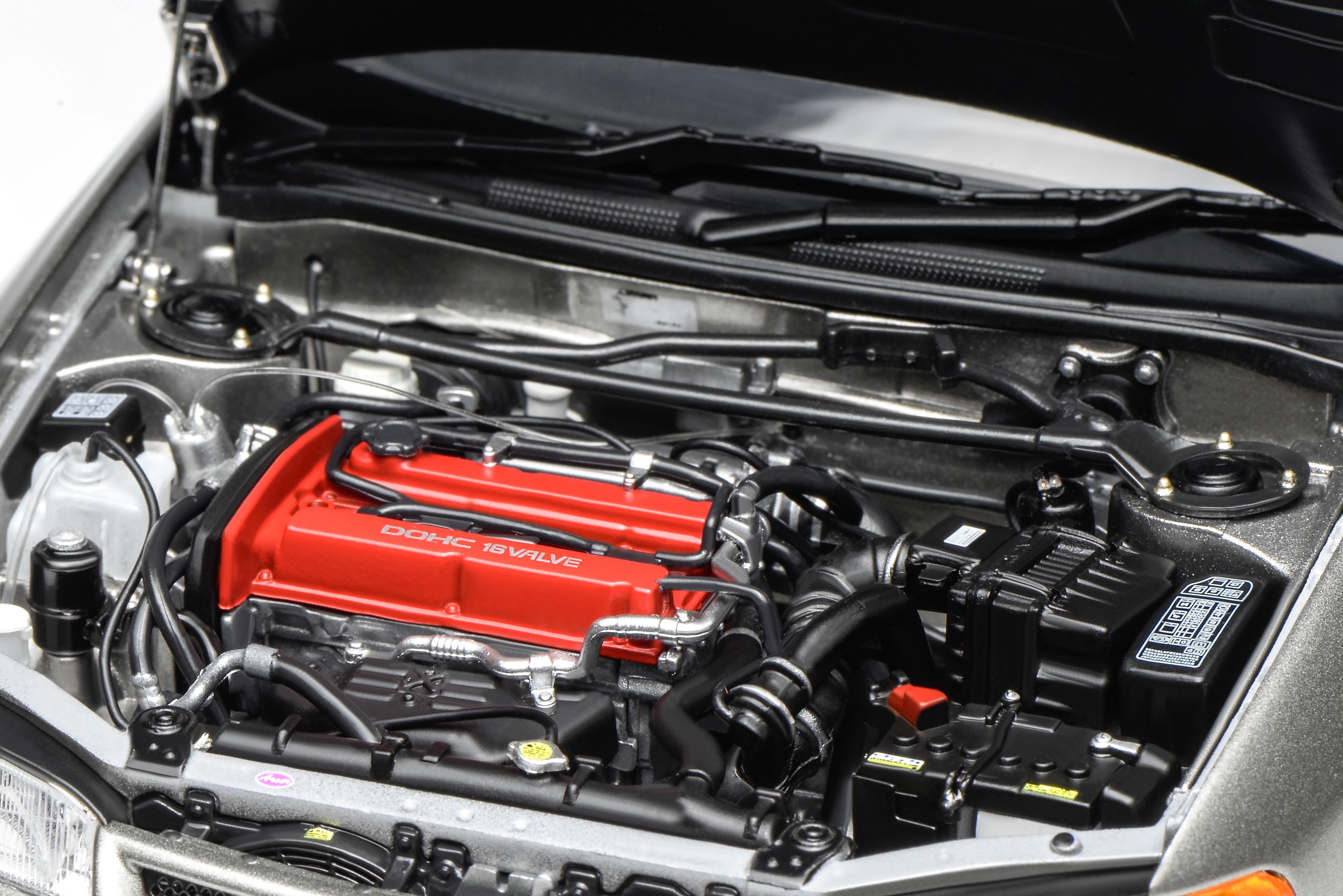 1/18 The Mitsubishi Lancer Evolution IV in Steel Silver - MOTORHELIX