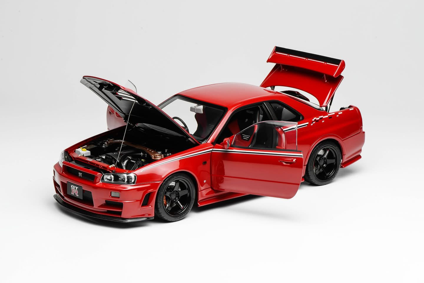 MOTORHELIX 1/18 diecast Nissan Skyline GT-R (R34) CUSTOMIZED VERSION
