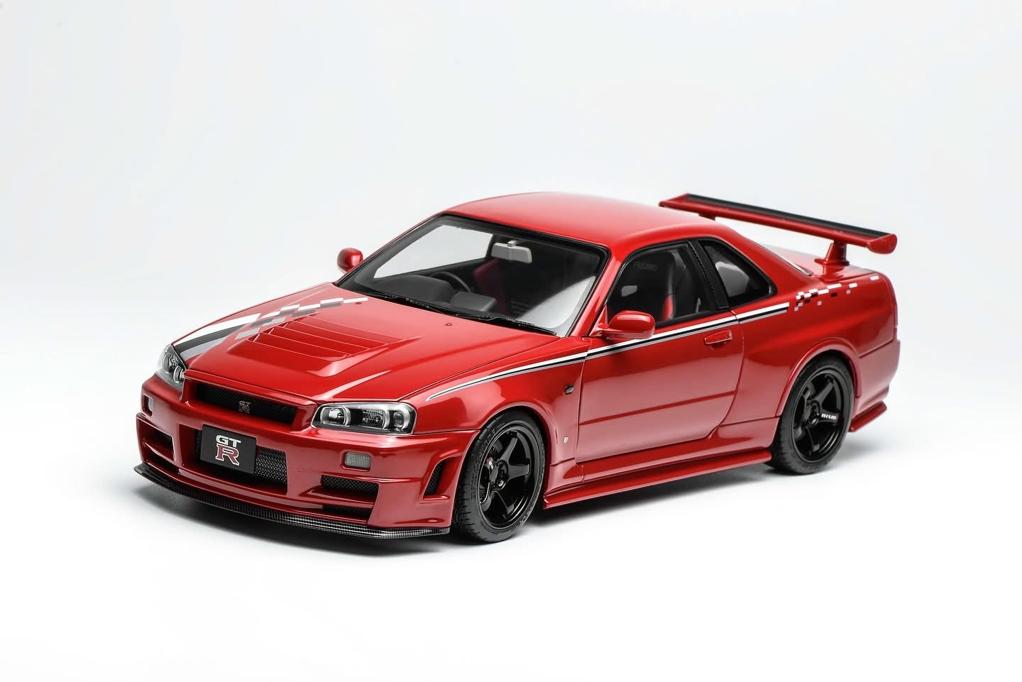 MOTORHELIX 1/18 diecast Nissan Skyline GT-R (R34) CUSTOMIZED VERSION