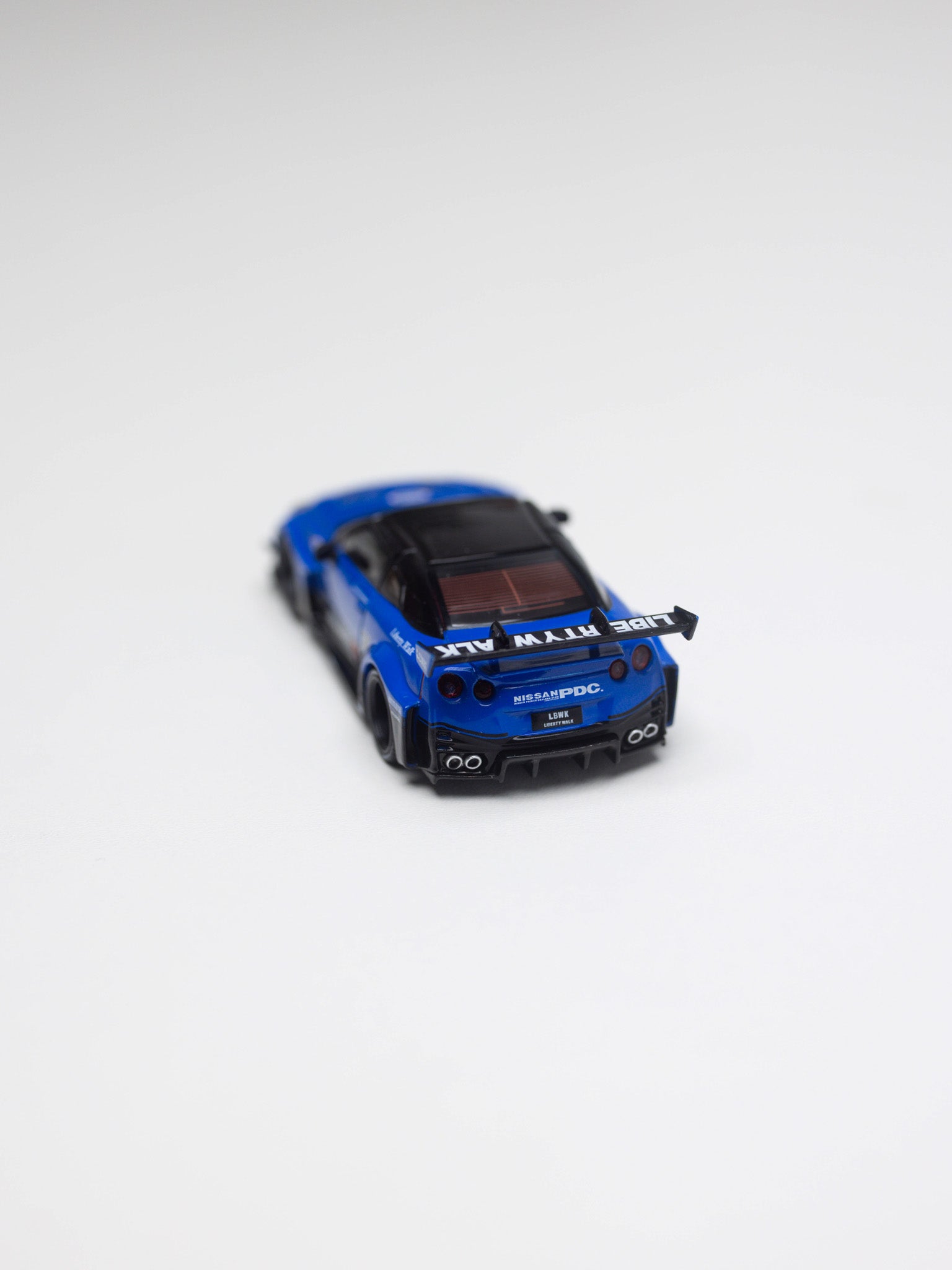 MINIGT 1/64 - LB-Silhouette WORKS GT NISSAN 35GT-RR Ver.2 Blue BL