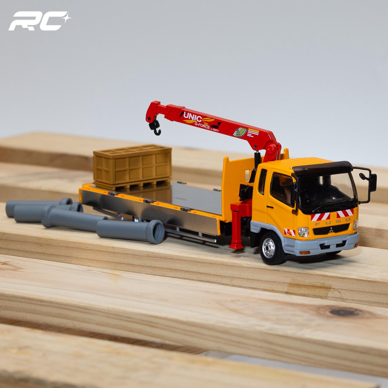 GCD 1:64 Mitsubishi Fuso Fighter (1024) Truck With Crane -RHD. YELLOW