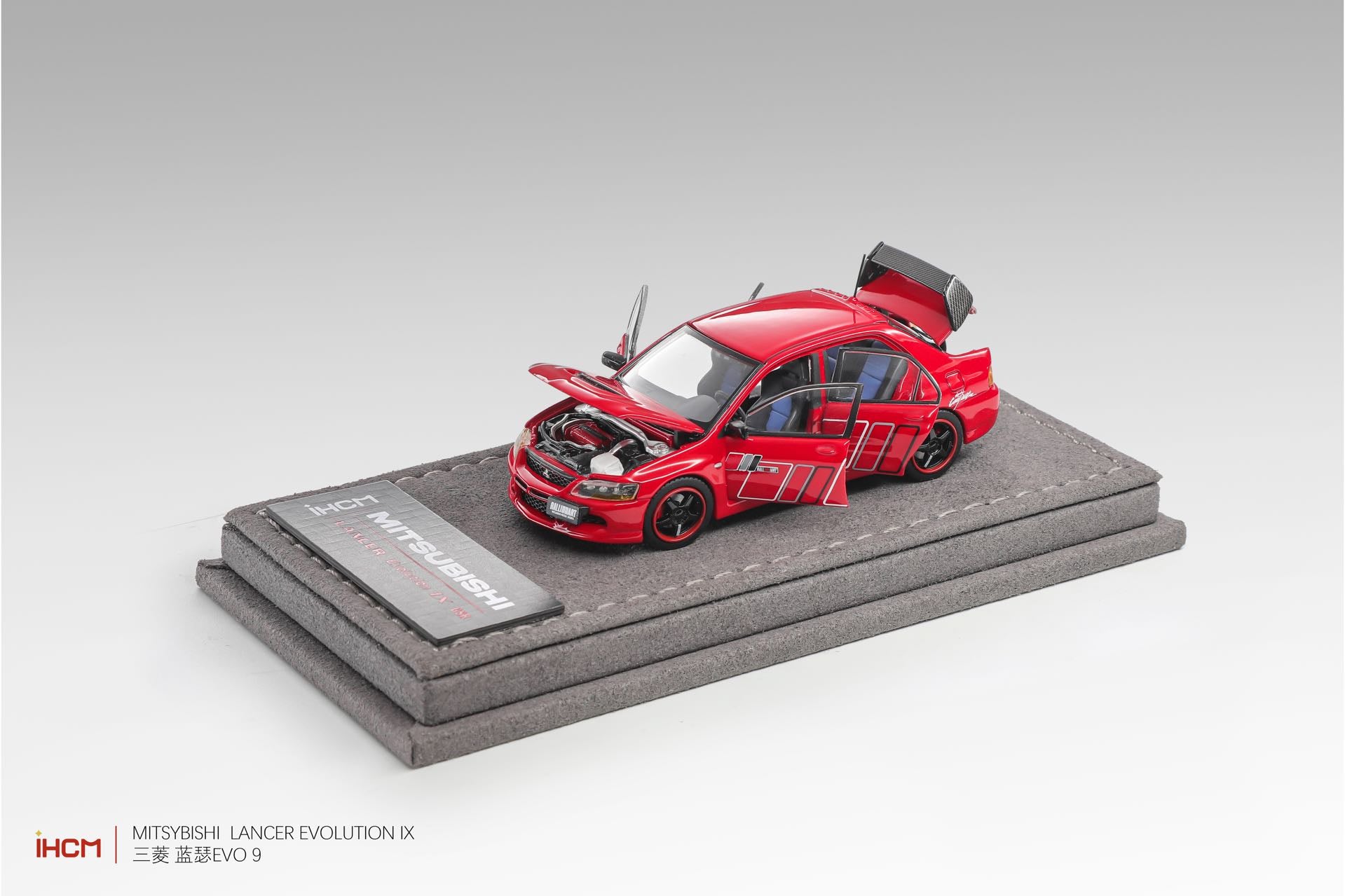 IHCM 1:64 MITSUBISHI LANCER EVIUTION IX GSR (all six doors open)