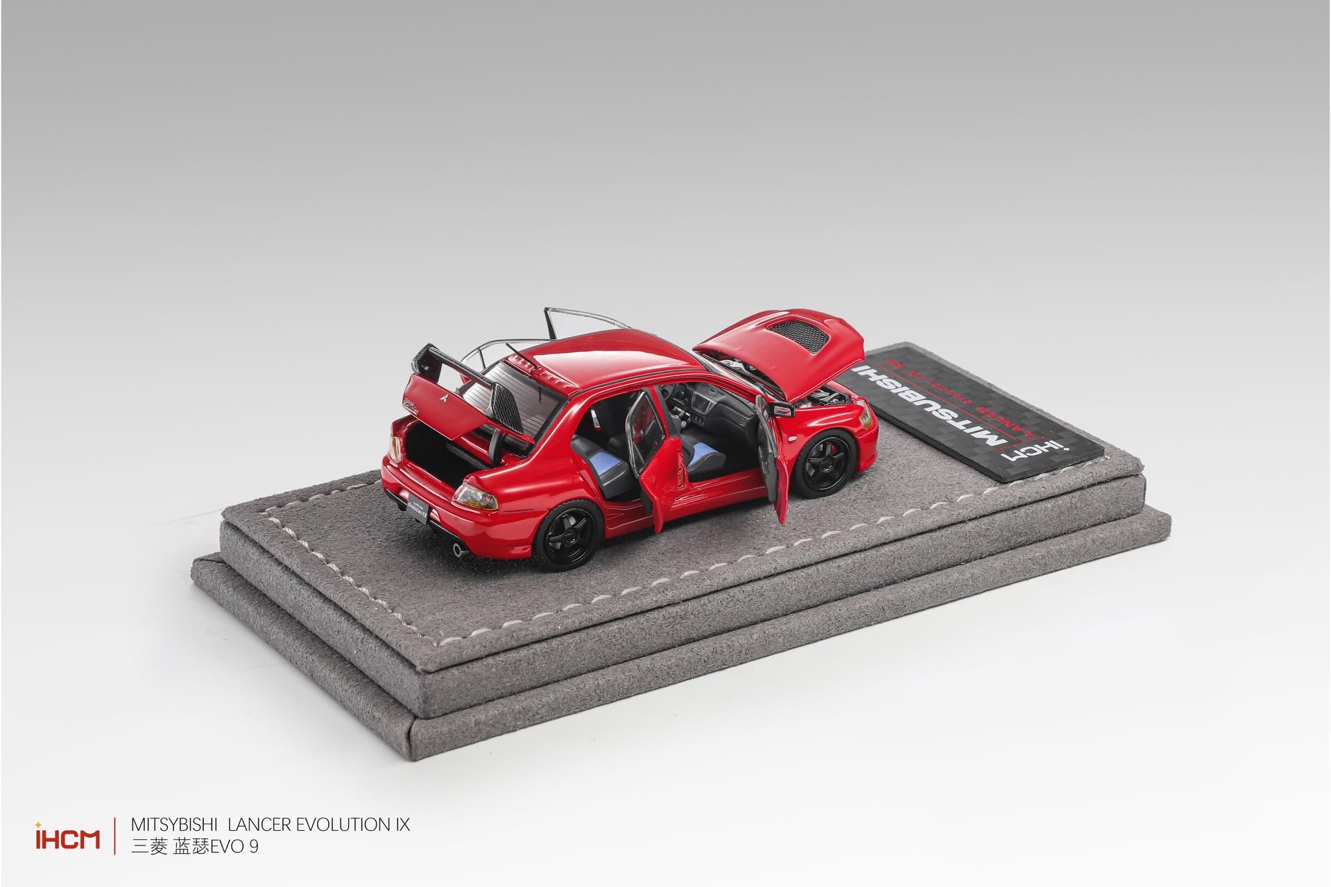 IHCM 1:64 MITSUBISHI LANCER EVIUTION IX GSR (all six doors open)