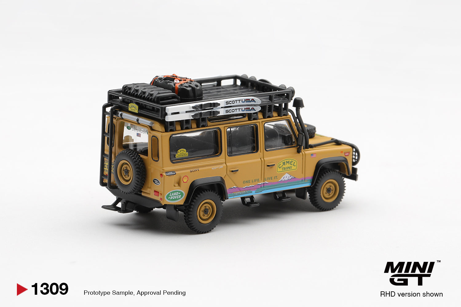 MINIGT 1/64 Land Rover Defender 110 1998  Camel Trophy Tierra del Fuego CT.10 USA