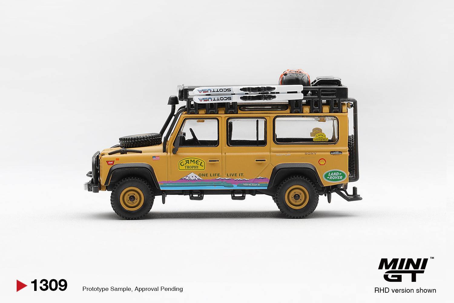 MINIGT 1/64 Land Rover Defender 110 1998  Camel Trophy Tierra del Fuego CT.10 USA