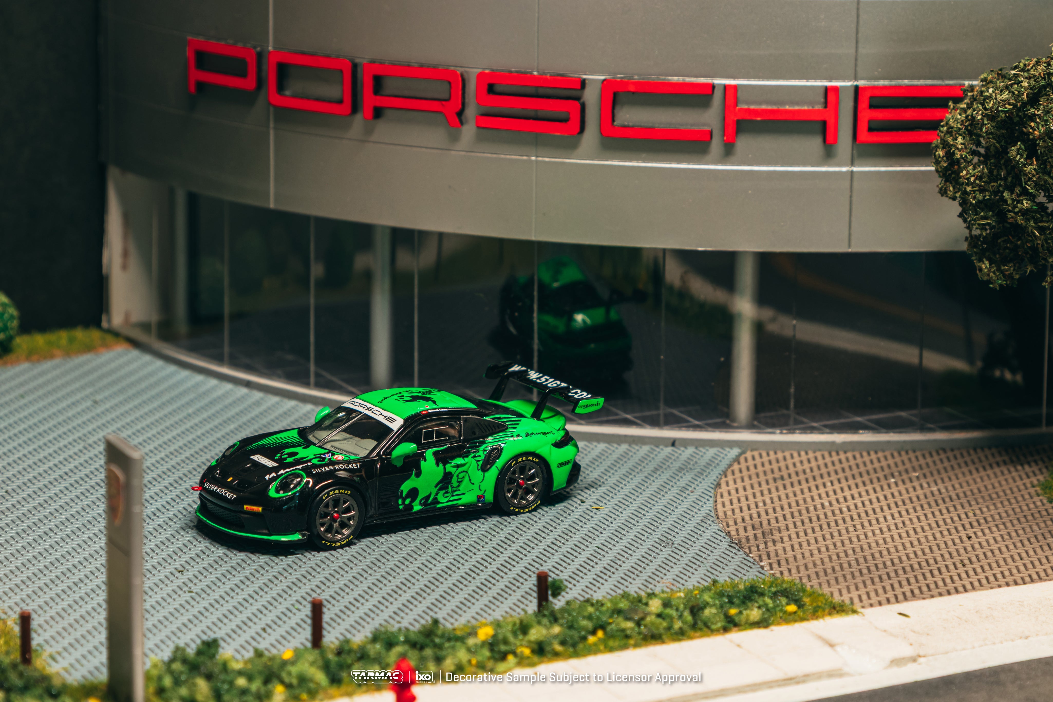 Tarmac Works 1:64 Porsche 911 GT3 Cup (992) Fire Monkey Motorsport (T64-093-FMM)