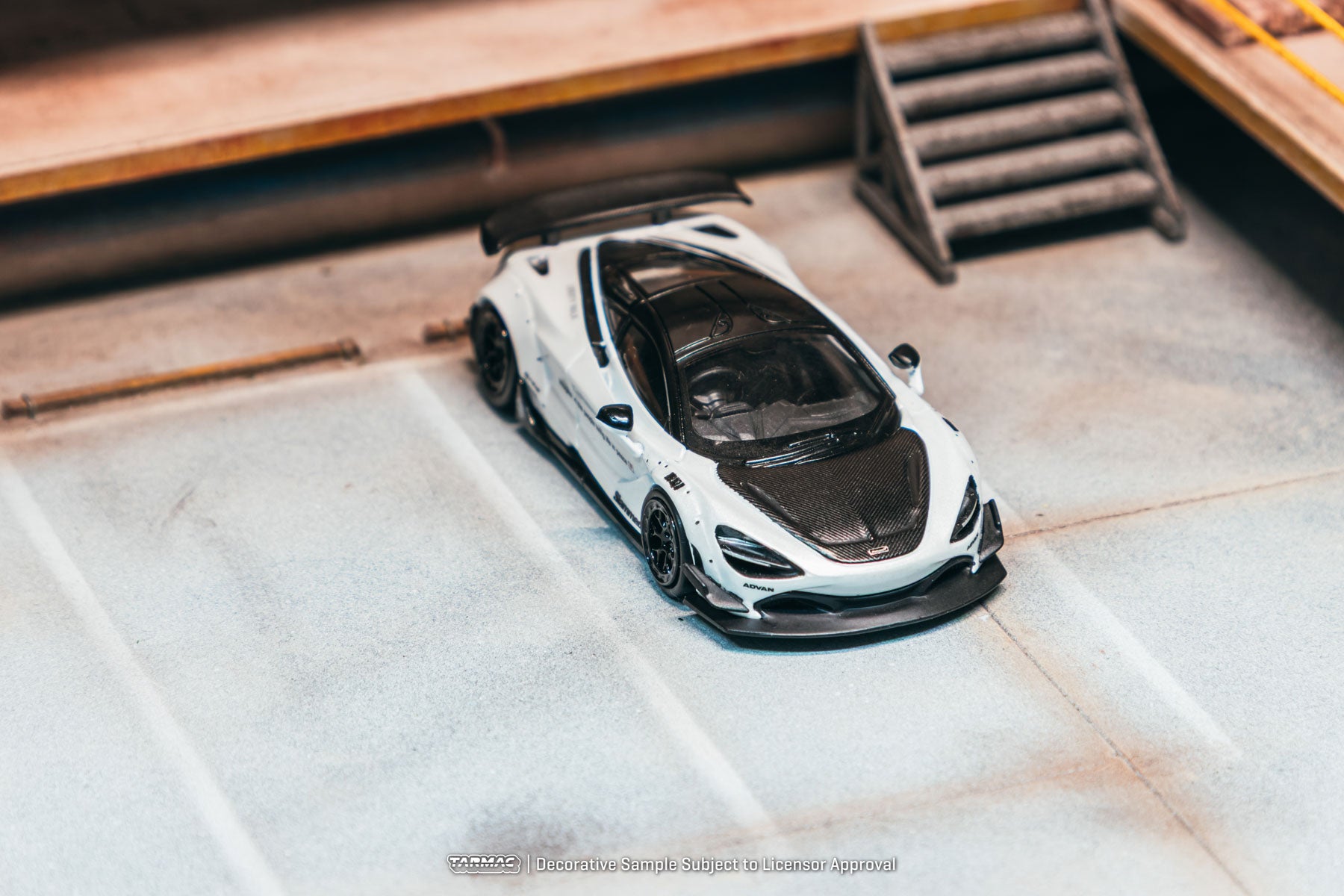 Tarmac Work 1/64 LB-WORKS 720S White