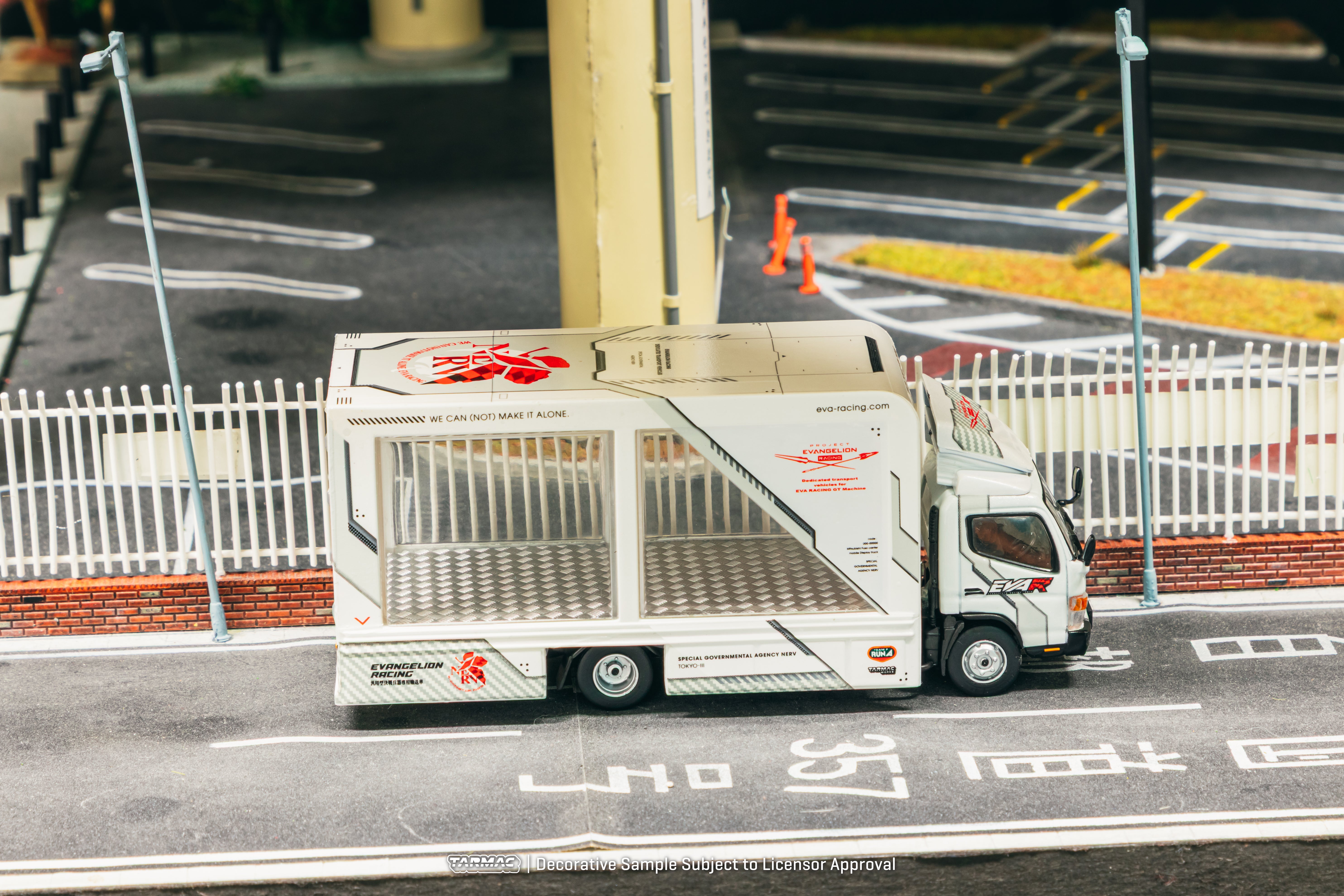 Tarmac Works 1:64 Mitsubishi Fuso Canter EVA Racing (T64T-TL002