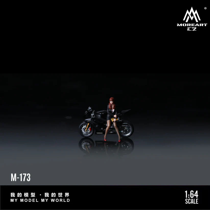 Huiyi MoreArt 1:64 Yamaha R6 Black Lady Motorcycle Figure, Realistic Resin Model