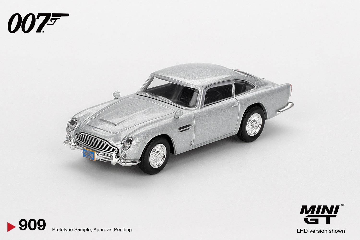 MINIGT 1/64 Aston Martin DB5  “Casino Royale” / English Blister Packaging (NO CHASE CAR)