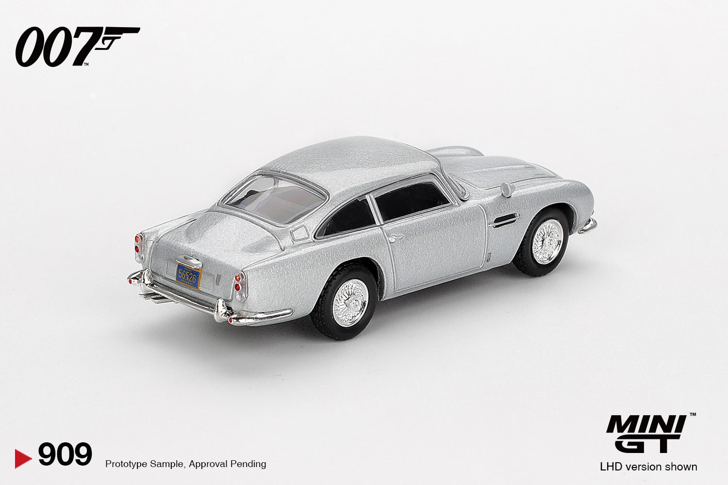 MINIGT 1/64 Aston Martin DB5  “Casino Royale” / English Blister Packaging (NO CHASE CAR)