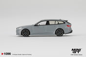 MINIGT - 1/64 BMW M5 Touring (G99) Brooklyn Grey Metallic