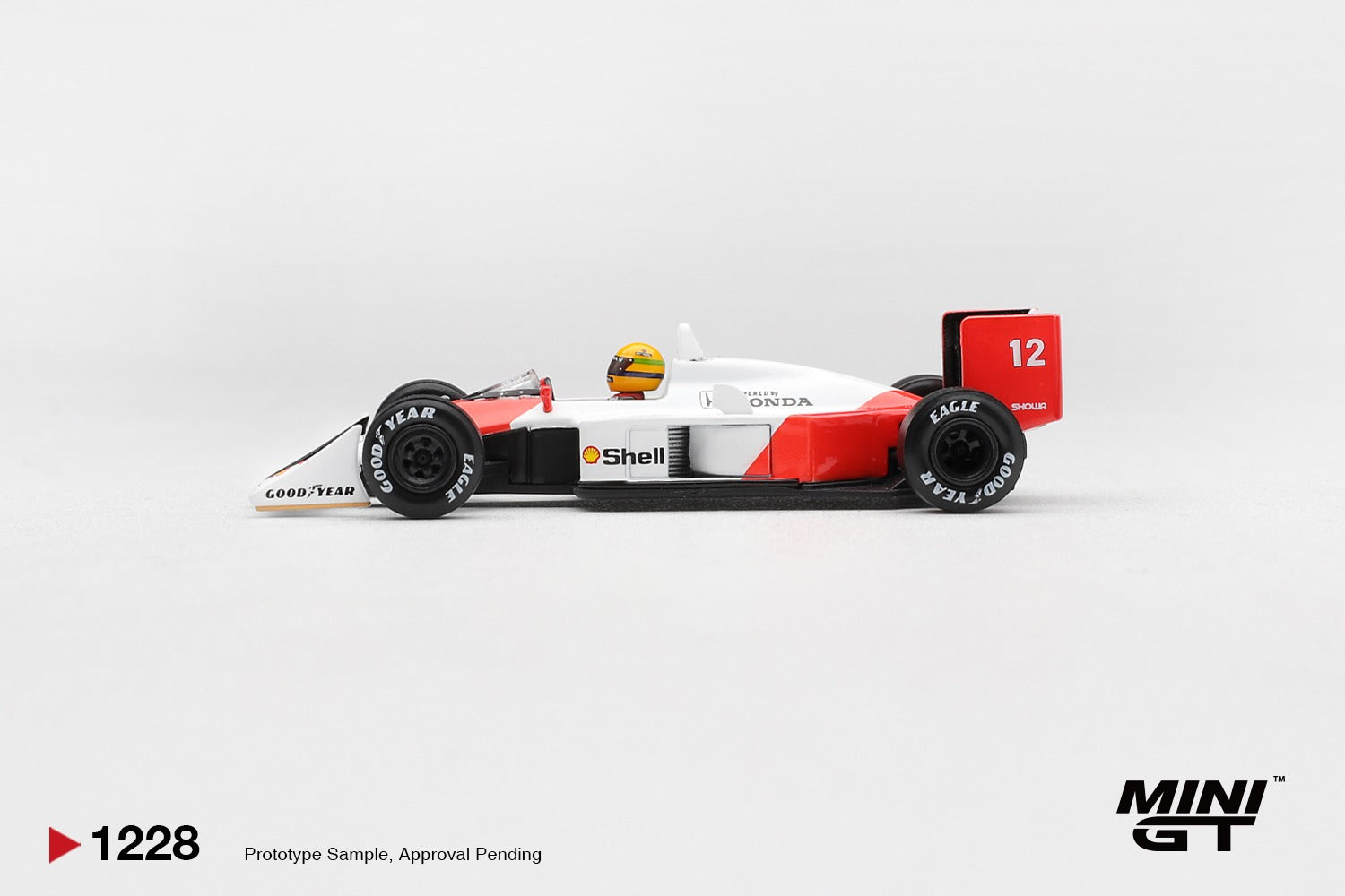 MINIGT 1/64 McLaren MP4/4 #12 Ayrton Senna 1988 Canadian Grand Prix Winner