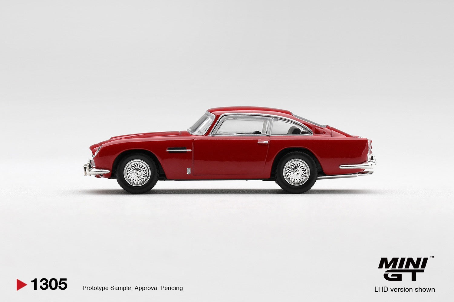 MINIGT 1/64 Aston Martin DB5 Fiesta Red