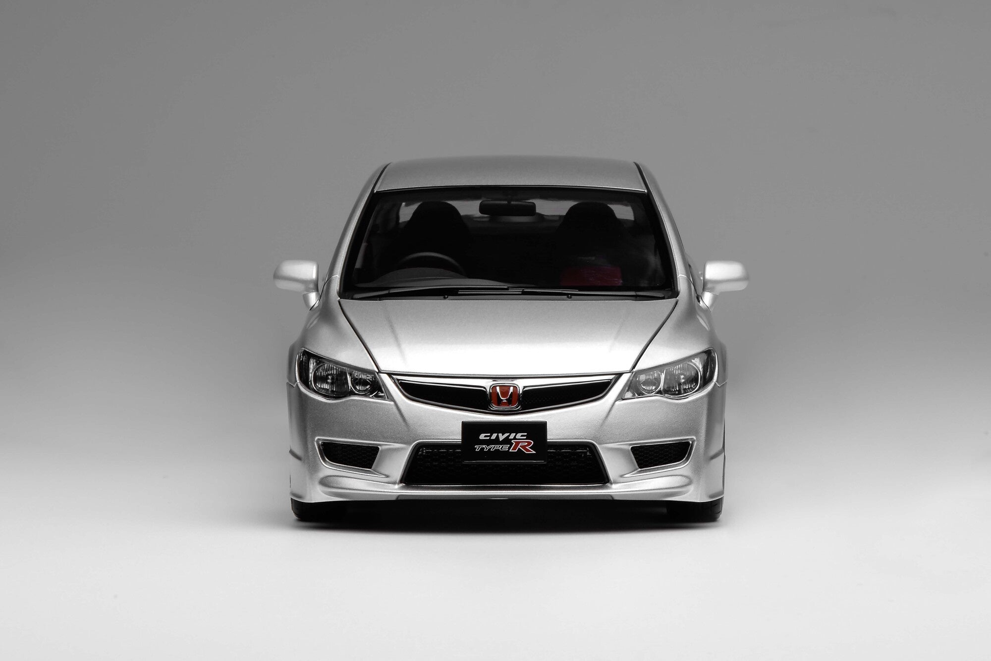 1/18 Honda Civic Type R (FD2) 2007 Platinum Metallic Silver – MOTORHELIX