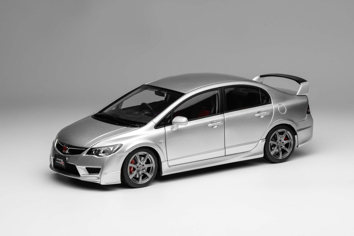 1/18 Honda Civic Type R (FD2) 2007 Platinum Metallic Silver – MOTORHELIX