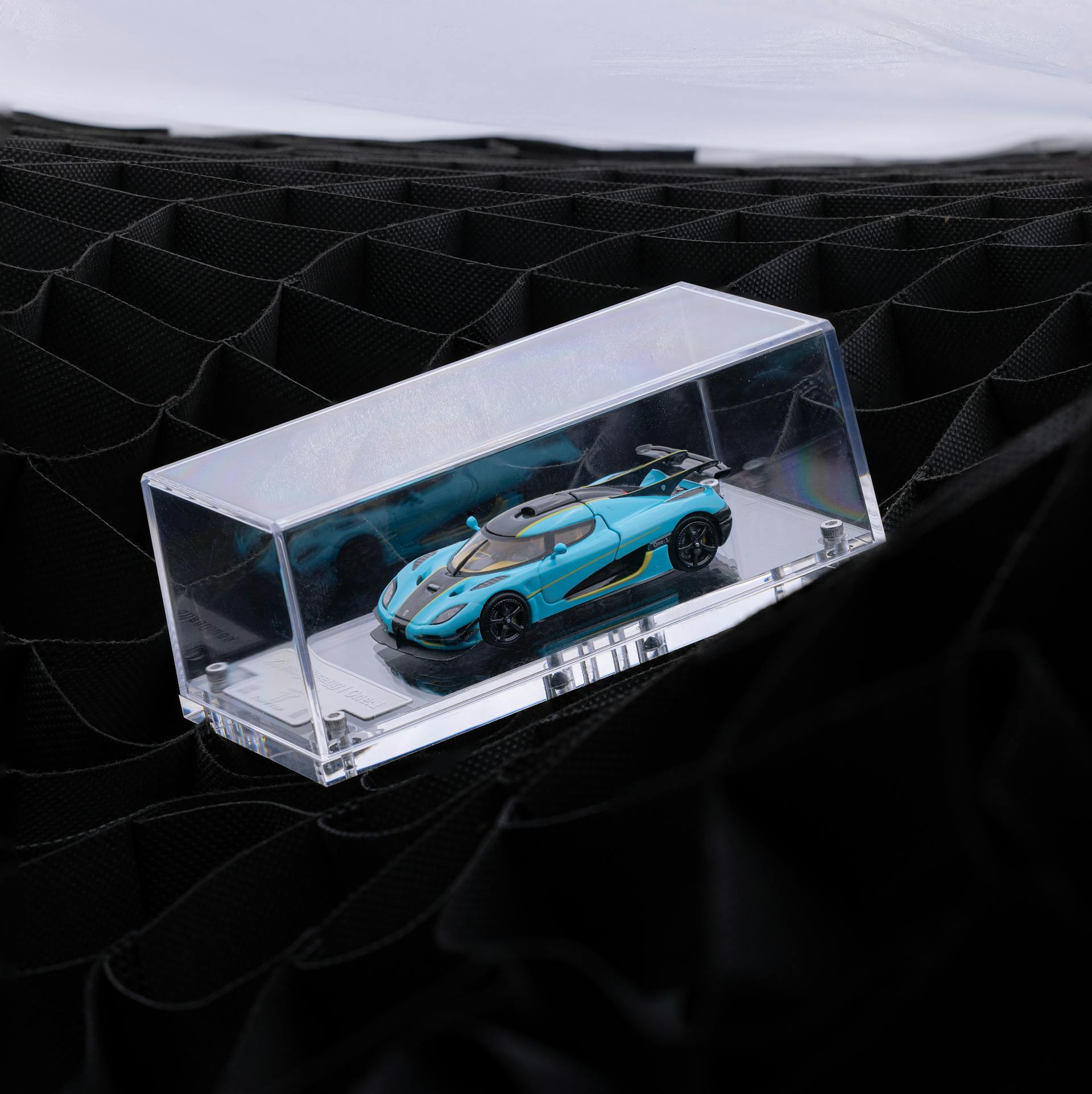 TIME TOP 1:64 Koenigsegg one1- Light Blue – Gift Box Version