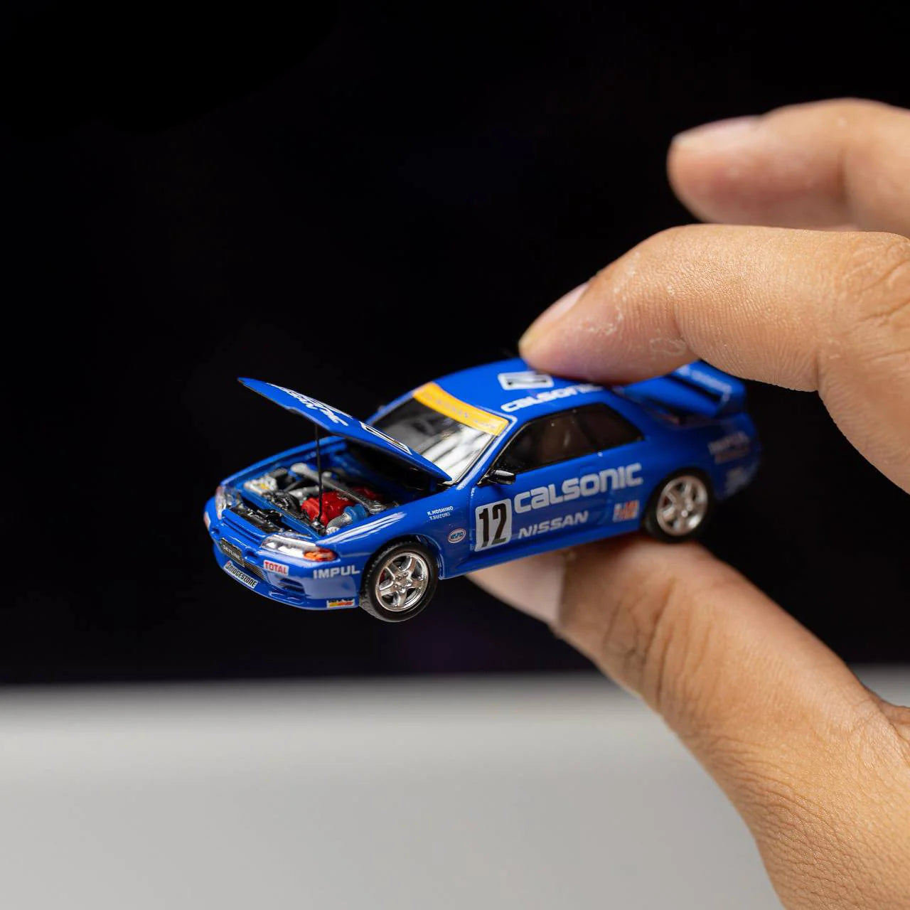 LNISSAN GTR R32 CALSONIC BLUE