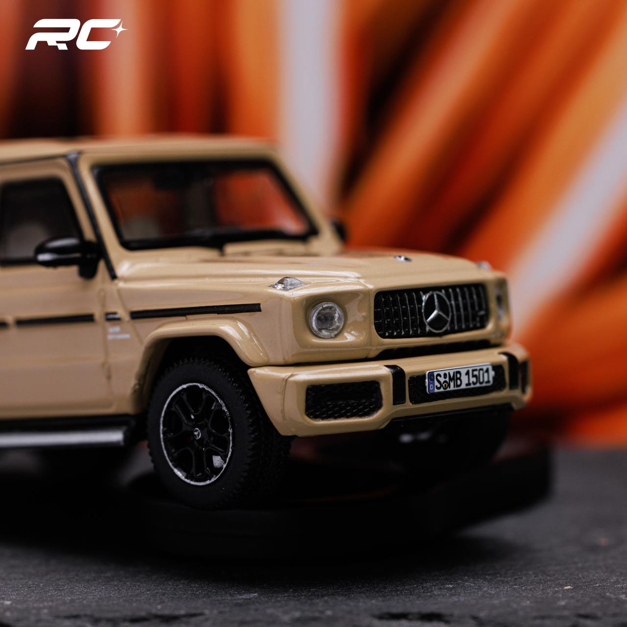 Tarmac Works 1/64 Mercedes-AMG G 63 Brown - ROAD64