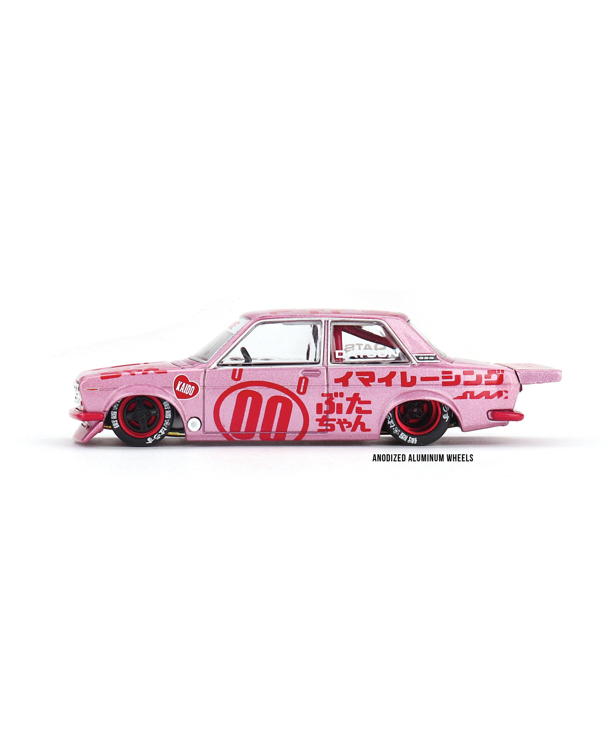 KAIDO HOUSE X MINI GT 1:64 DATSUN 510 PRO STREET BUTA V1 – PINK KHMG161