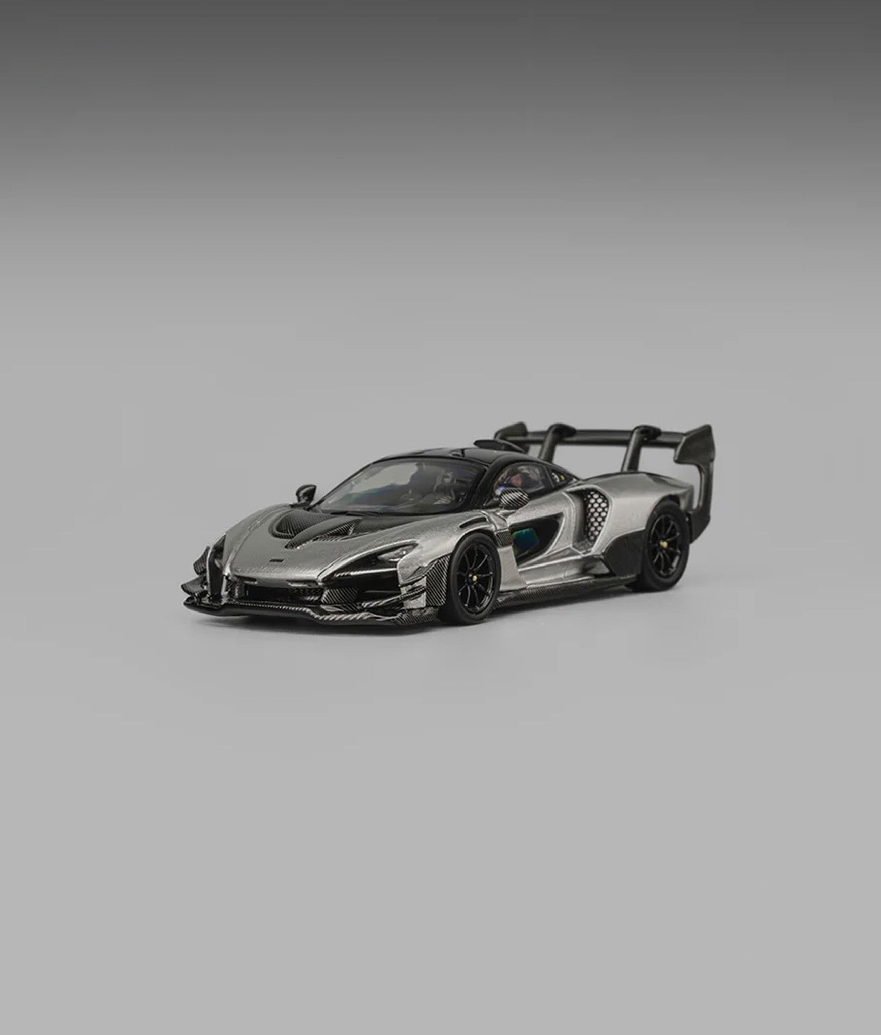 CM MODEL - 1:64 McLaren Senna GTR – Metallic Silver Gray